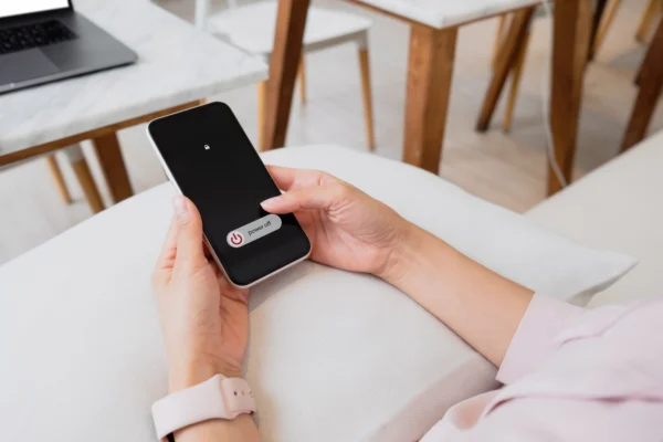 How to Turn Off Find My iphone: iphone tips Guide